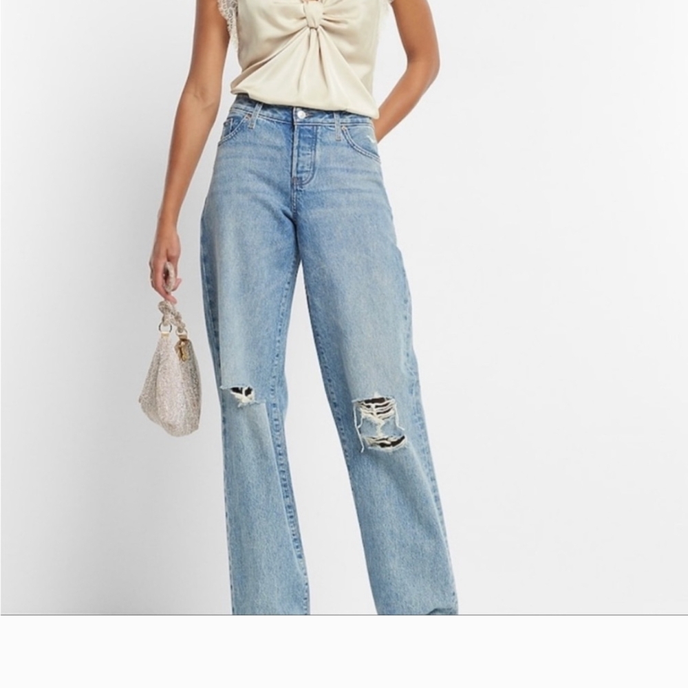 Express Cream Blouse Elegant and Versatile - Picture 2 of 11